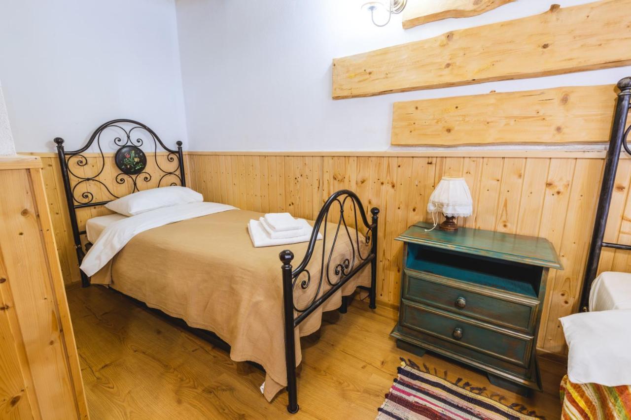 Chalet Giuel Barcut Extérieur photo